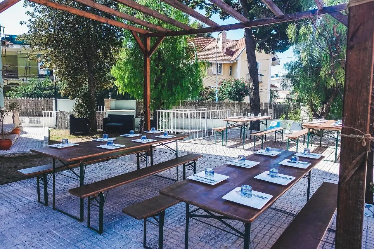 Blue Boutique Hostel & Suites Estoril